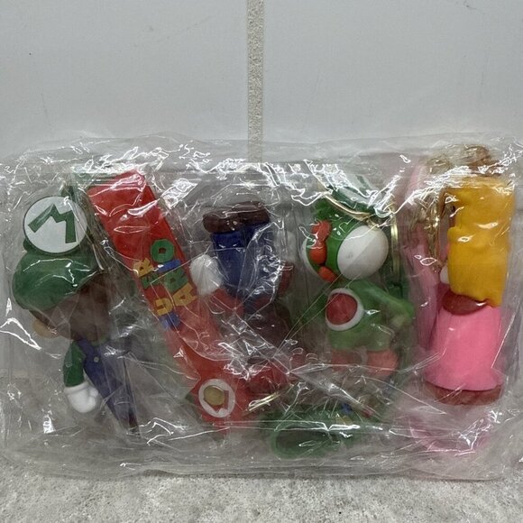 Set of Super Mario Bros Luigi, Princess Peach, Yoshi Keychains New in pkg - Picture 4 of 7